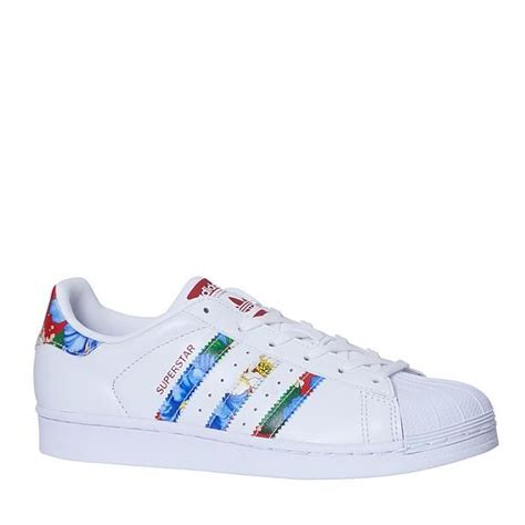 vivianne rademaker adidas|adidas witte sneakers met bloemen .